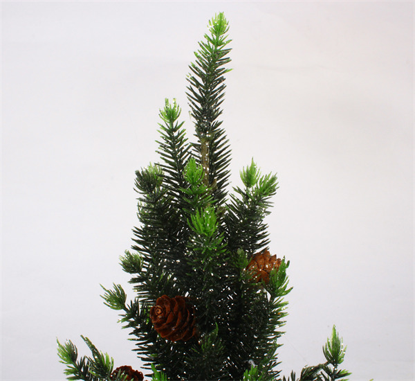 Mini-kerstboom voor kerstgroene afwerking